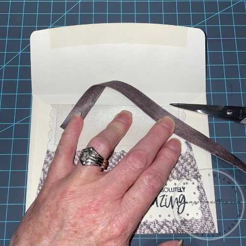Mailbox Monday Makeover: Assembly Process for Purse Gift Card